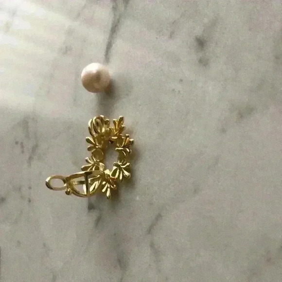 Snowflake❄️ Hollow Pendant - Picture 5 of 9